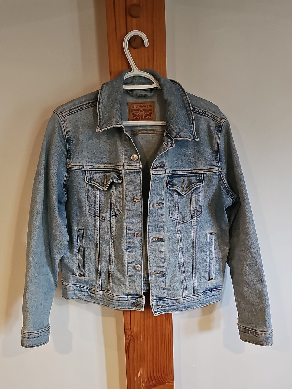 Levi's Light Wash Denim Trucker Jacket